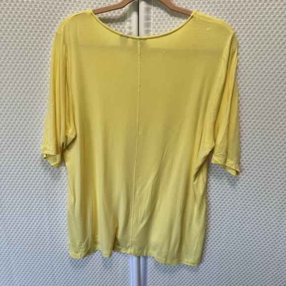Chico's Butter, Yellow, Two Ply Women's Solid V Neck Top 3/4 Sleeve Size 2 Large - Picture 6 of 6